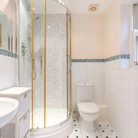 3 Bed In Whitby Oc-L30531 Γουίτμπι