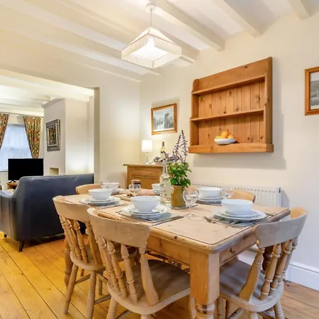 3 Bed In Whitby Oc-L30531 *